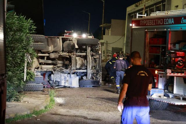 Ανατροπή πυροσβεστικού οχήματος,