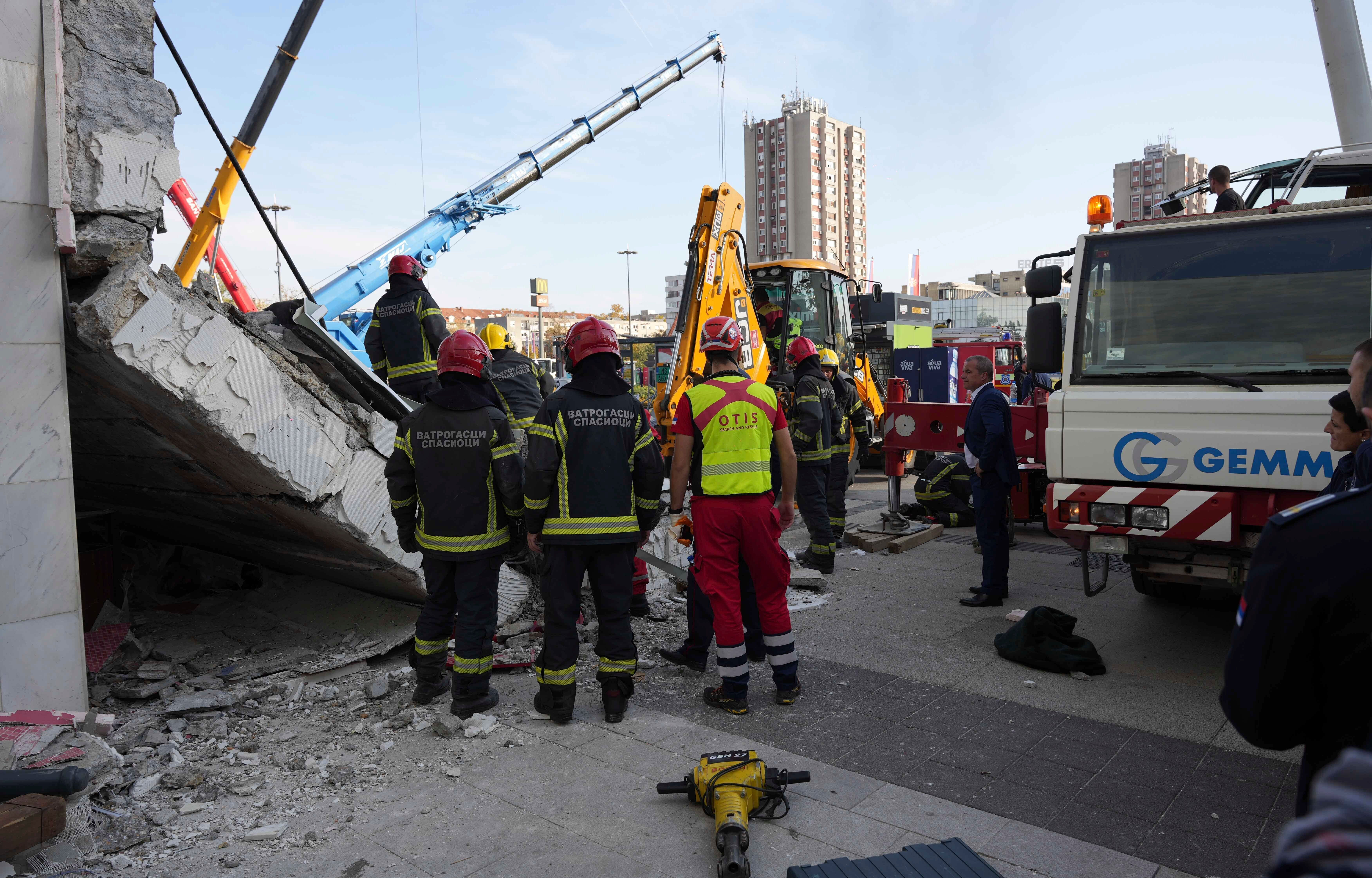 Επιχείρηση διάσωσης στο Νόβι Σαντ της Σερβίας