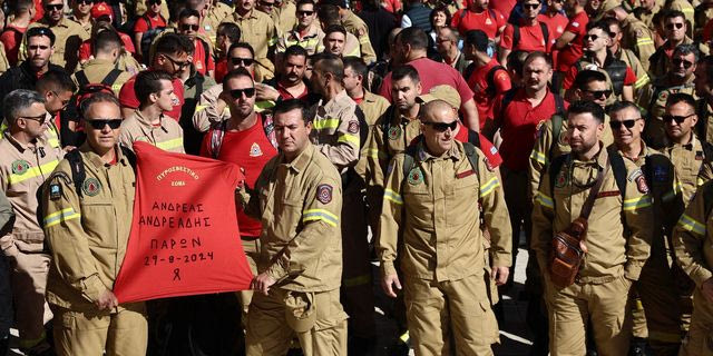 Κοινή τροπολογία από κόμματα της αντιπολίτευσης για τους εποχικούς πυροσβέστες