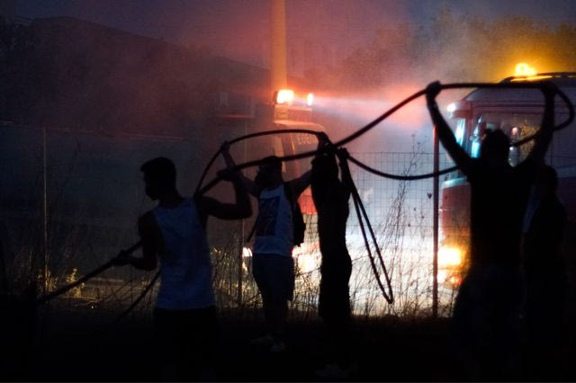 Λάρισα: Φωτιά σε πρατήριο υγρών καυσίμων – Ένας τραυματίας