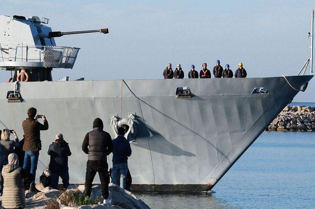 Ι. Αποστολόπουλος: Πώς μετατράπηκε σε φιάσκο η μεταναστευτική συμφωνία Ιταλίας-Αλβανίας