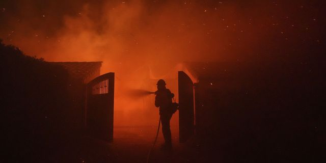 Η πυρκαγιά Φράνκλιν καίει το Πανεπιστήμιο Pepperdine στο Μαλιμπού της Καλιφόρνια