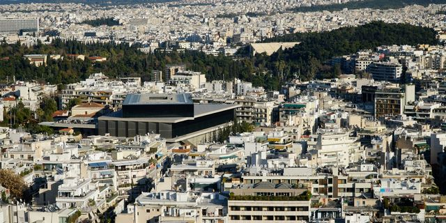 Τράπεζες – ΥΠΕΘΟ: Τι “ψήνεται” για τα διακρατούμενα ακίνητα