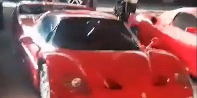 Ferrari, Lamborghini, Rolls Royce, Aston Martin και Bentley στο γκαράζ του Άσαντ – Βίντεο