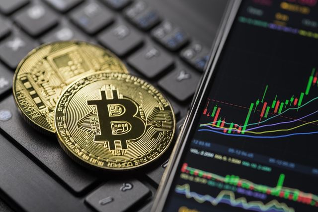 ΗΠΑ: Το Bitcoin έσπασε για πρώτη φορά το “φράγμα” των 106.000 δολαρίων