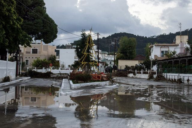 Καταστροφές στην Ρόδο από την κακοκαιρία "Bora"