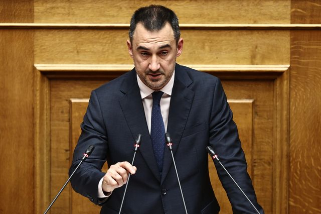 Χαρίτσης: “Θα χαλάσουμε το ευχάριστο κλίμα συναίνεσης της κυβέρνησης με ΠΑΣΟΚ και ΣΥΡΙΖΑ”