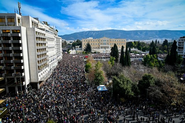 Έγκλημα στα Τέμπη: Ποτάμι οργής ζητά δικαιοσύνη σε Ελλάδα και εξωτερικό