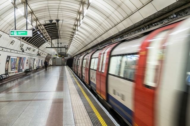 Ήταν μια φορά ένας Έλληνας, ένας Άγγλος και ένας Έλληνας που ζει στην Αγγλία…