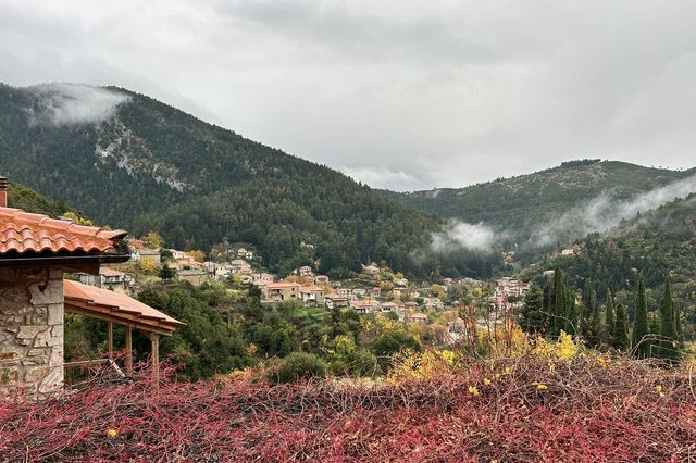 Αυτός ο ξενώνας είναι ένα καταφύγιο ονείρου στην καρδιά του Πάρνωνα