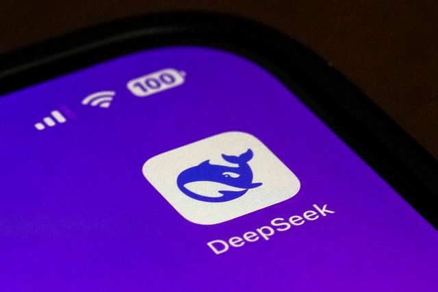 Η DeepSeek αλλάζει το γεωπολιτικό “παιχνίδι” και φέρνει αμηχανία στον Τραμπ