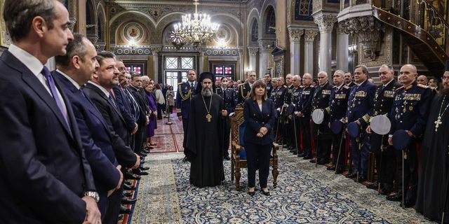 Δοξολογία για την Πρωτοχρονιά: Σύσσωμη η πολιτική και πολιτειακή ηγεσία στη Μητρόπολη