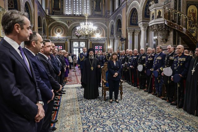 Δοξολογία για την Πρωτοχρονιά: Σύσσωμη η πολιτική και πολιτειακή ηγεσία στη Μητρόπολη