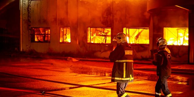 Πυρκαγιά σε αποθηκευτικό χώρο εργοστασίου στο Κορωπί, Τρίτη 14 Ιανουαρίου 2025