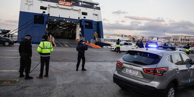 Μυτιλήνη: Φυγόποινος παρέσυρε με το όχημά του λιμενικό, για να αποφύγει τον έλεγχο