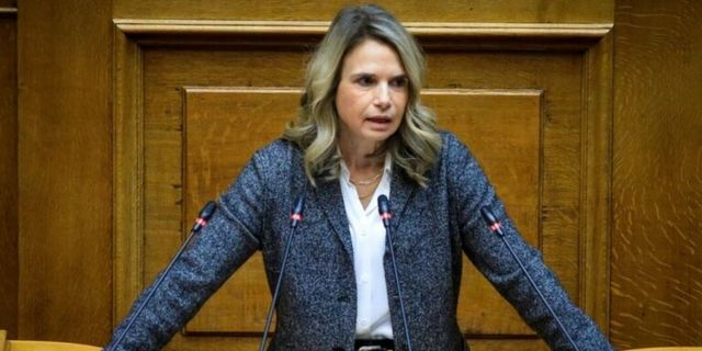 Μ. Αποστολάκη: Με ποιους θα κυβερνήσει το ΠΑΣΟΚ;