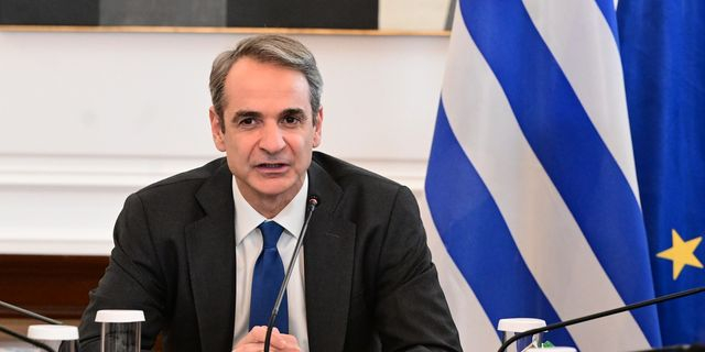 Μητσοτάκης για χρυσό Καραλή: “Συγχαρητήρια Μανόλο! Μη σταματάς να πετάς ψηλά!”