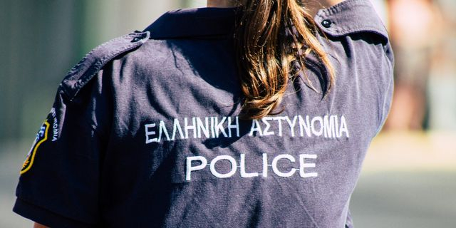 Αστυνομικός της Βουλής: Κατηγορουμένη και η γυναίκα του για βιασμό και ασέλγεια