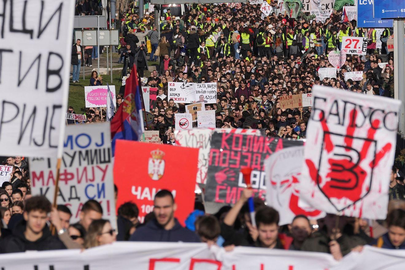 Σερβία: Κορυφώνεται ο αγώνας των φοιτητών για δικαιοσύνη – Σήμερα η ιστορική διαμαρτυρία