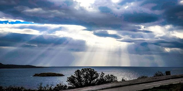 Καιρός: Νεφώσεις με μικρή άνοδο της θερμοκρασίας