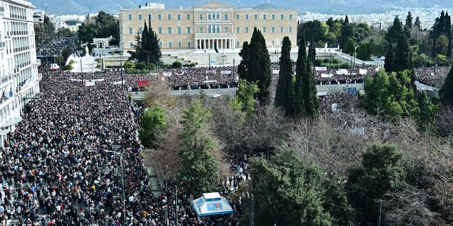 Τέμπη: Το σχέδιο της κυβέρνησης για το 70% που βλέπει συγκάλυψη