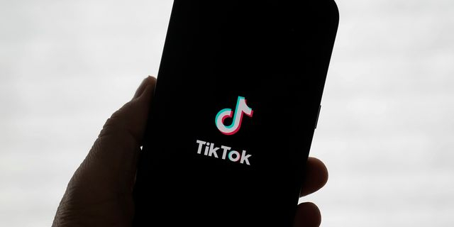 Τραμπ: Ανοιχτό το ενδεχόμενο εξαγοράς του TikTok από τη Microsoft