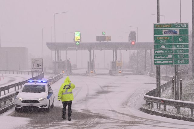 Χιονόπτωση στην Εθνική Οδό