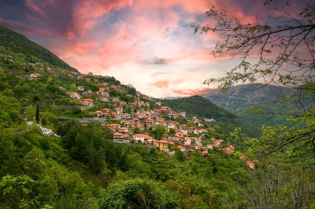 Χωριό στην ελληνική ύπαιθρο (φωτογραφία αρχείου)