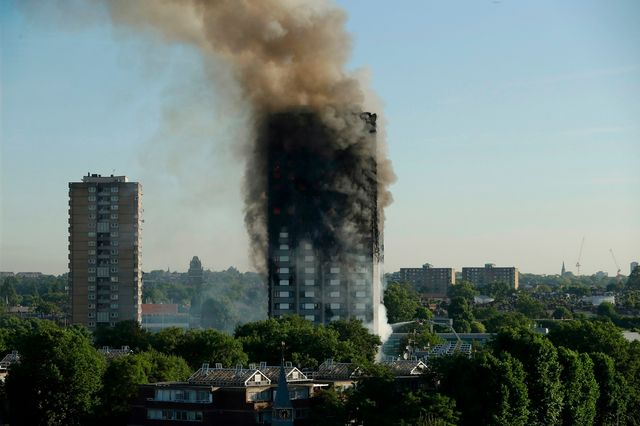 Πυρκαγιά στον πύργο Grenfell στο Λονδίνο