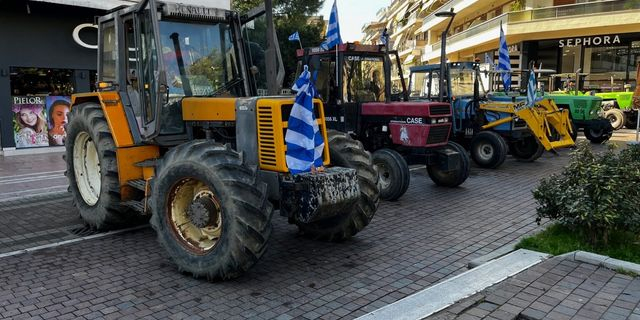 Αγρότες: Συλλαλητήριο με τρακτέρ στο κέντρο του Αγρινίου