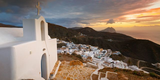 Σε κατάσταση έκτακτης ανάγκης και η Ανάφη