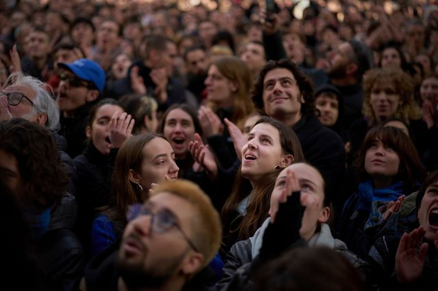 Ο δήμος Βαρκελώνης αγόρασε πολυκατοικία για να προστατεύσει τους ενοίκους από τα Airbnb