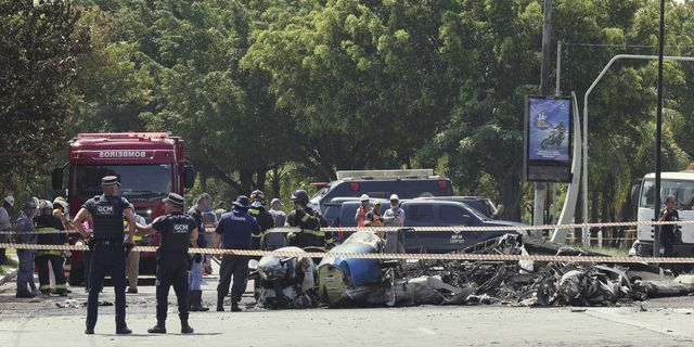 Βραζιλία: Αεροπλάνο έπεσε σε οχήματα σε λεωφόρο του Σάο Πάολο – Δύο νεκροί