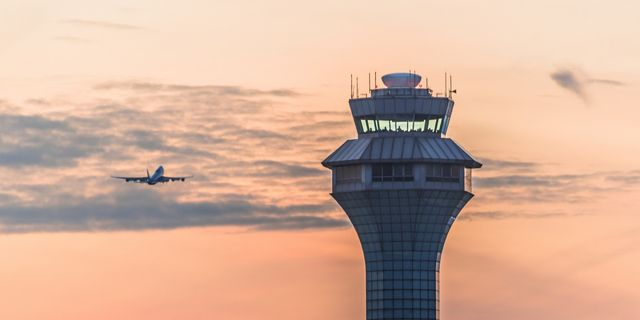 Επικίνδυνες ελλείψεις στην αεροναυτιλία – Χωρίς ραντάρ και προσωπικό