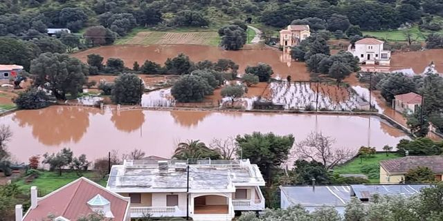 Κακοκαιρία στην Κεφαλονιά: Πλημμύρες στο νησί – Με ταχύπλοο η βοήθεια στους πληγέντες