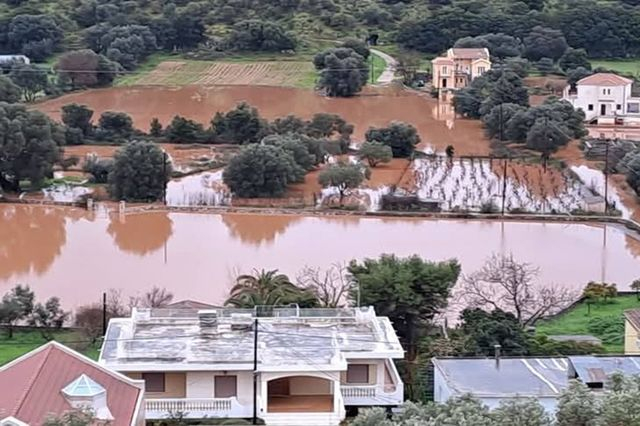 Κακοκαιρία στην Κεφαλονιά: Πλημμύρες στο νησί – Με ταχύπλοο η βοήθεια στους πληγέντες