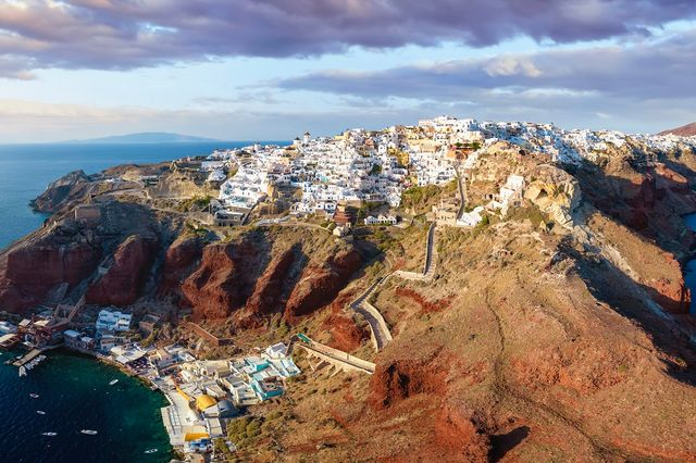 Τι συμβαίνει με το μπαράζ σεισμών στη Σαντορίνη – Το σενάριο ισχυρής δόνησης