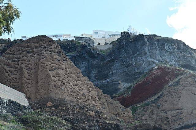 Σαντορίνη: Σημαντική μείωση των σεισμών σε μια ημέρα – Πάνω από 19.000 από τις 26 Ιανουαρίου