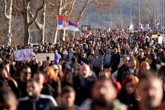 Μεγαλειώδης συγκέντρωση και πορεία φοιτητών στη Σερβία