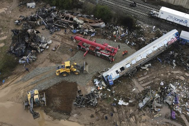 Τέμπη: Οι πραγματογνώμονες ταυτοποίησαν την εμπορική αμαξοστοιχία