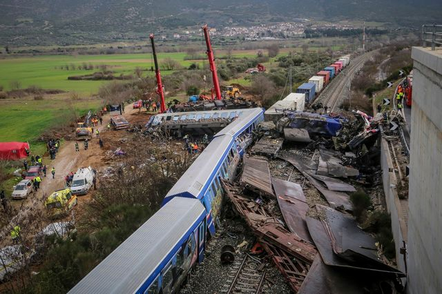 ΕΟ ΚΚΕ: “Νέα παρεμπόδιση της συζήτησης για το έγκλημα των Τεμπών στο Ευρωκοινοβούλιο”