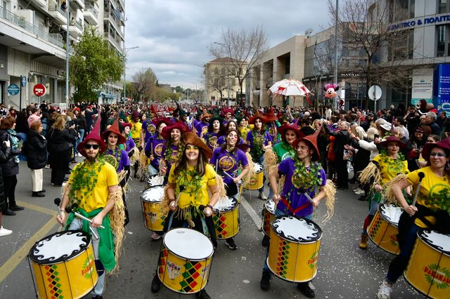 Αυτές τις Αποκριές φύγαμε για Θεσσαλονίκη: Καρναβάλια, Κούλουμα, χορός και χρώμα