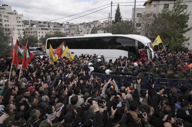 Υποδοχή των Παλαιστινίων που απελευθερώθηκαν από τις ισραηλινές φυλακές στη Δυτική Όχθη