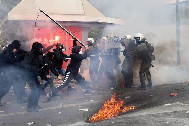 Τέμπη: Το χρονικό των επεισοδίων μετά την μεγάλειώδη συγκέντρωση