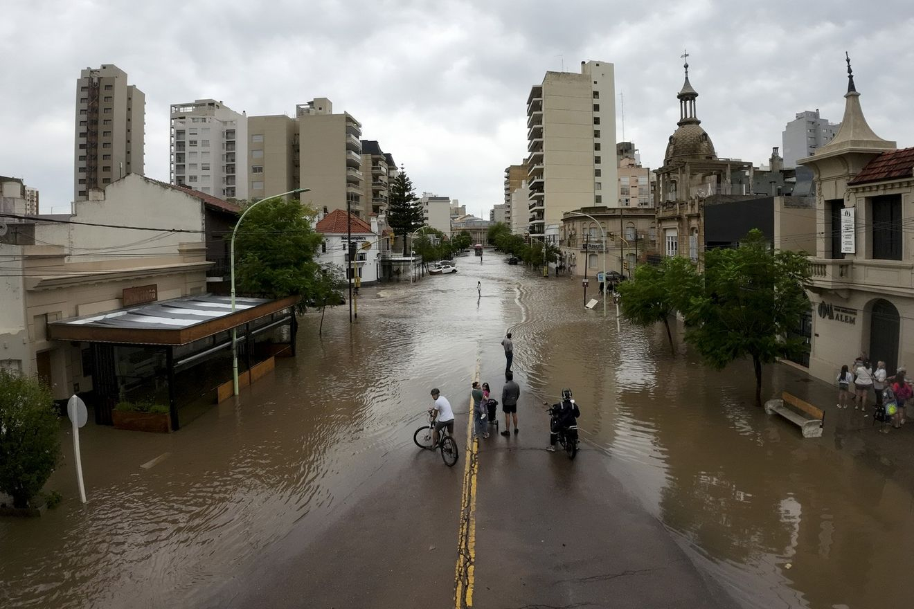 Πλημμύρες στην Bahia Blanca της Αργεντινής,