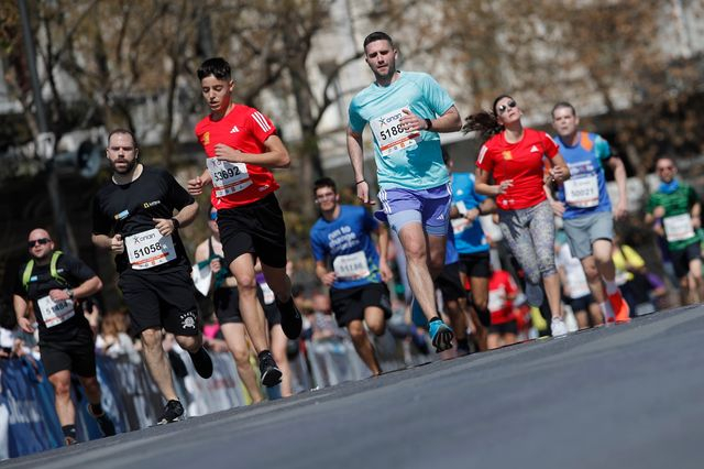 Πώς να ανακάμψεις σωστά μετά τον Ημιμαραθώνιο: Διατροφή και αποκατάσταση