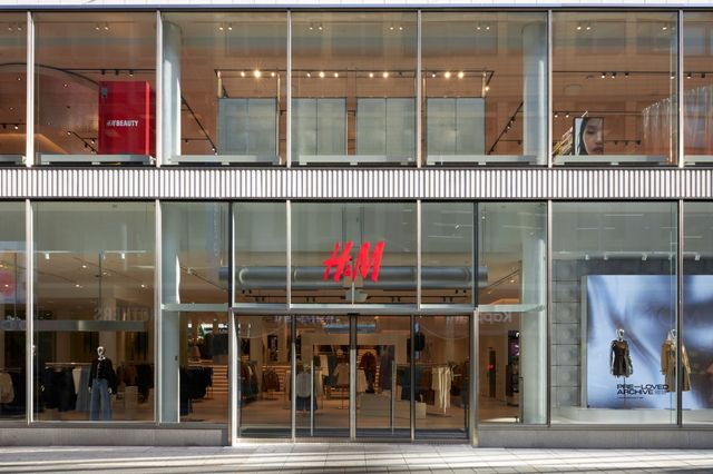 Η H&M επαναπροσδιορίζει το μέλλον της μόδας