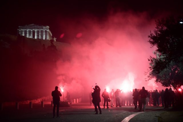 100 χρόνια Ολυμπιακός: Έγινε η νύχτα μέρα στον Πειραιά, οι συγκλονιστικές εικόνες από drone