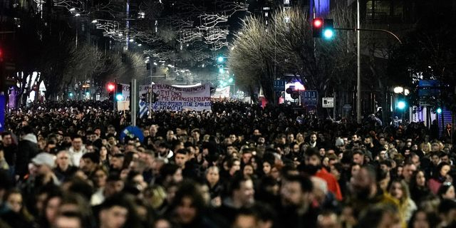 Συγκέντρωση και πορεία για το σιδηροδρομικό δυστύχημα των Τεμπών στη Θεσσαλονίκη