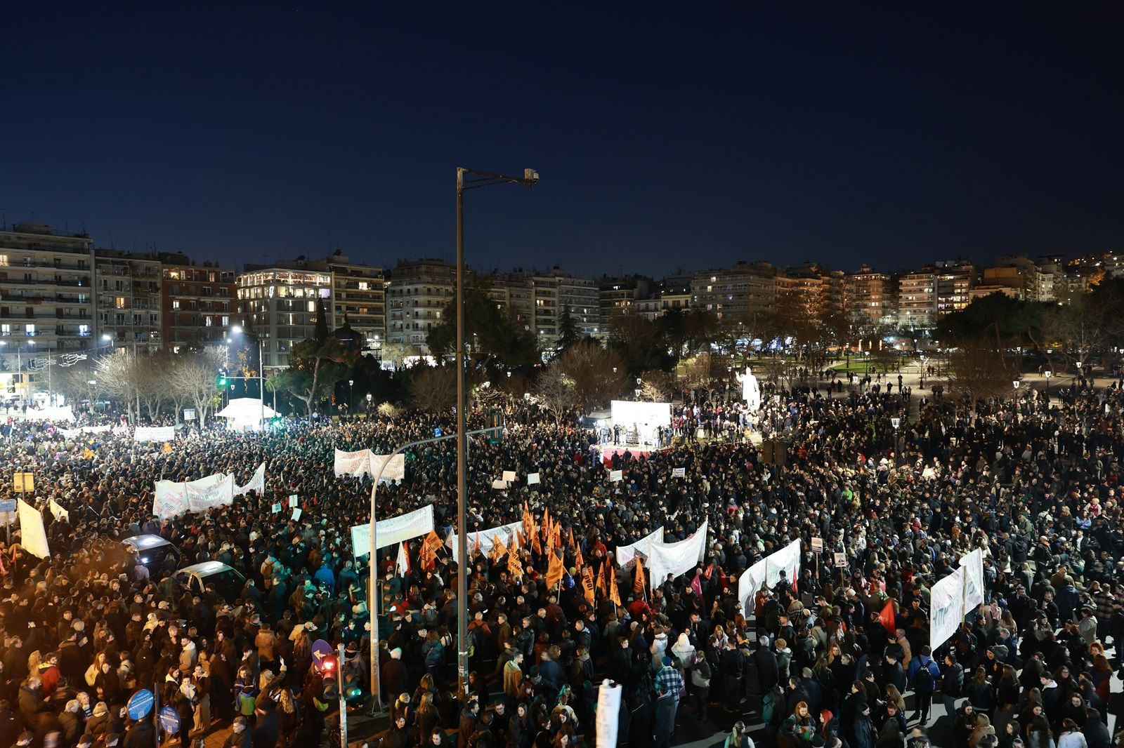 Συλλαλητήριο στην Θεσσαλονίκη για το σιδηροδρομικό δυστύχημα των Τεμπών